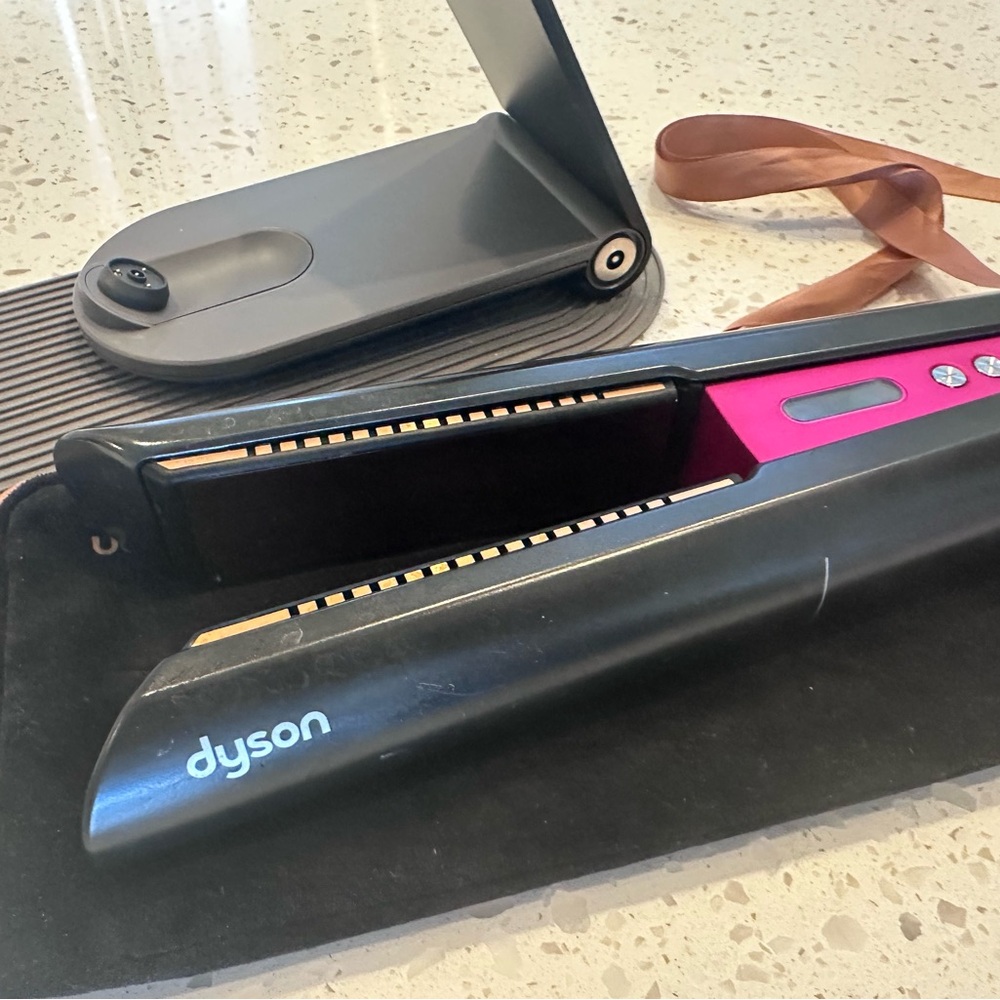 Dyson Hair Tool in Black and Pink - Picture 3 of 5